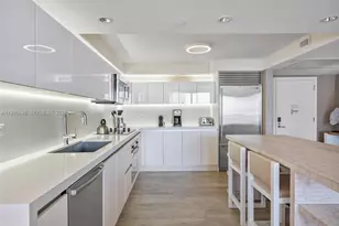 102 24th St, Miami Beach, FL 33139 - Photo 9