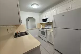 155 Lakeview Dr, Weston, FL 33326 - Photo 5