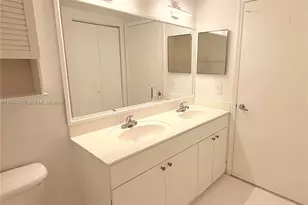 36 NW 6th Ave, Miami, FL 33128 - Photo 5
