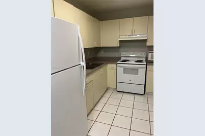 5625 W 20th Ave #306, Hialeah, FL 33012 - Photo 3