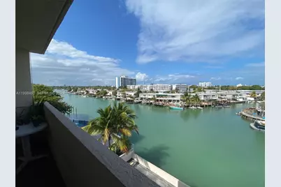 7125 Bay Dr #506, Miami Beach, FL 33141 - Photo 1