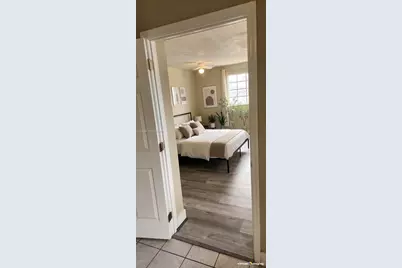 880 E 26th St, Hialeah, FL 33013 - Photo 3