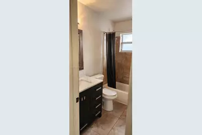 880 E 26th St, Hialeah, FL 33013 - Photo 25