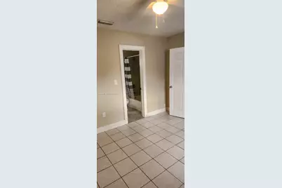 880 E 26th St, Hialeah, FL 33013 - Photo 23