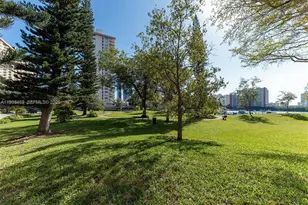 290 174th St, Sunny Isles Beach, FL 33160 - Photo 29
