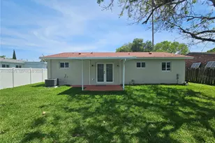 6881 Harding St, Hollywood, FL 33024 - Photo 23