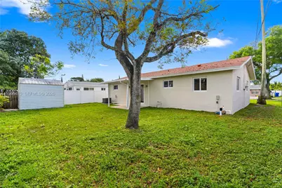 6881 Harding St, Hollywood, FL 33024 - Photo 23