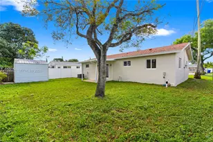 6881 Harding St, Hollywood, FL 33024 - Photo 23