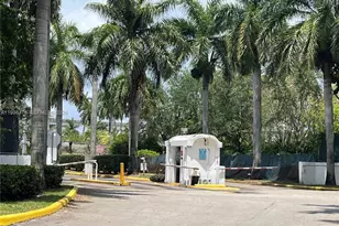 494 NW 165th St Rd, Miami, FL 33169 - Photo 3