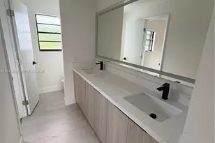 9881 NW 52nd Terrace, Doral, FL 33178 - Photo 27