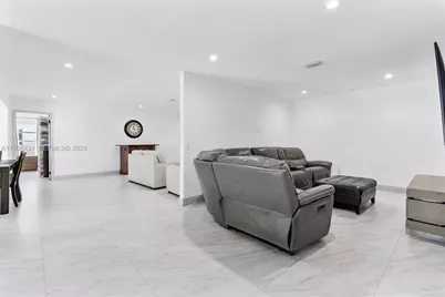 11841 NW 30th Pl, Sunrise, FL 33323 - Photo 21