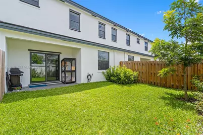 4917 Oakmont Dr, Dania Beach, FL 33312 - Photo 37