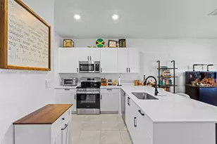 4917 Oakmont Dr, Dania Beach, FL 33312 - Photo 13