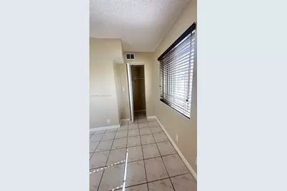 990 E 2nd St #B, Hialeah, FL 33010 - Photo 11