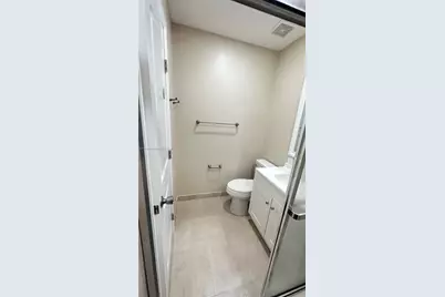 990 E 2nd St #B, Hialeah, FL 33010 - Photo 9