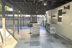 731 E 19th St, Hialeah, FL 33013 - Photo 11