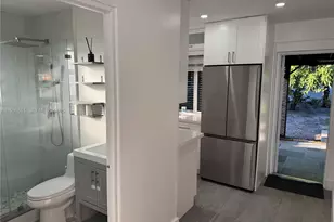 731 E 19th St, Hialeah, FL 33013 - Photo 5