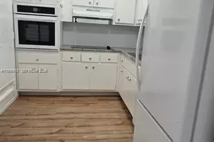 400 Kings Point Dr, Sunny Isles Beach, FL 33160 - Photo 1