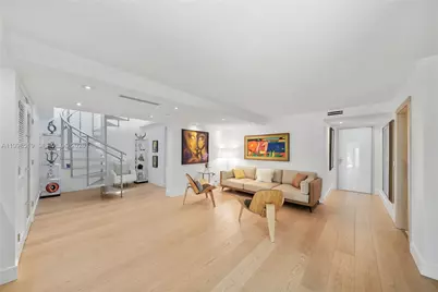 215 Palm Ave, Miami Beach, FL 33139 - Photo 15