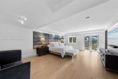 215 Palm Ave, Miami Beach, FL 33139 - Photo 19