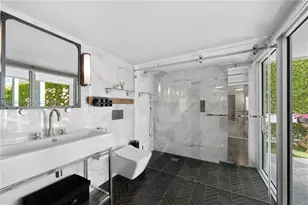 215 Palm Ave, Miami Beach, FL 33139 - Photo 39