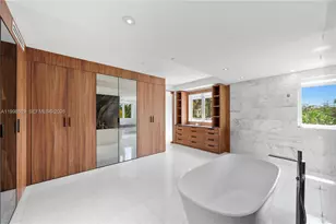 215 Palm Ave, Miami Beach, FL 33139 - Photo 21