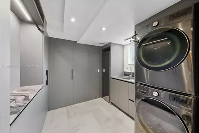 215 Palm Ave, Miami Beach, FL 33139 - Photo 41