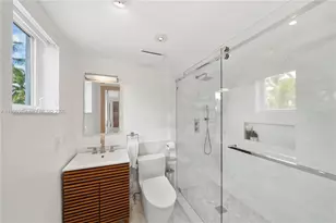 215 Palm Ave, Miami Beach, FL 33139 - Photo 29