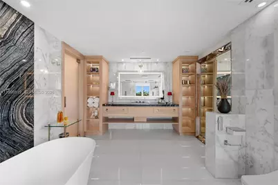 215 Palm Ave, Miami Beach, FL 33139 - Photo 25