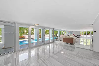 215 Palm Ave, Miami Beach, FL 33139 - Photo 35
