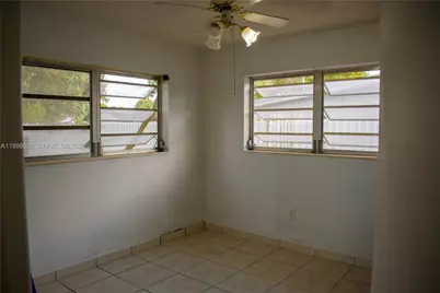 5349 W 14th Ln, Hialeah, FL 33012 - Photo 21