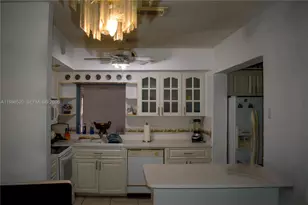 5349 W 14th Ln, Hialeah, FL 33012 - Photo 15