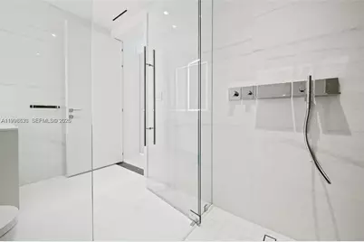300 Biscayne Blvd Way #2908, Miami, FL 33131 - Photo 9