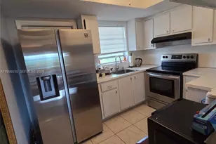 410 NE 17th Ave, Boynton Beach, FL 33435 - Photo 3