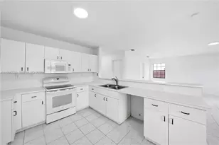 4540 SW 151st Pl, Miami, FL 33185 - Photo 13