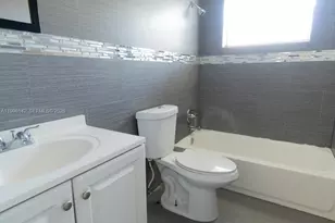 3129 Hollywood Blvd, Hollywood, FL 33021 - Photo 9