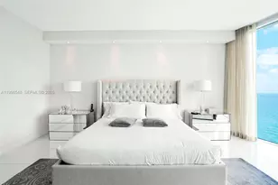 2711 S Ocean Dr, Hollywood, FL 33019 - Photo 23