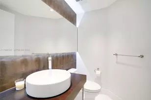 2711 S Ocean Dr, Hollywood, FL 33019 - Photo 43