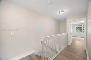 365 SW 122nd Ave, Pembroke Pines, FL 33025 - Photo 13