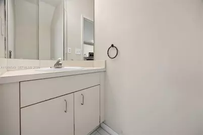 365 SW 122nd Ave, Pembroke Pines, FL 33025 - Photo 9