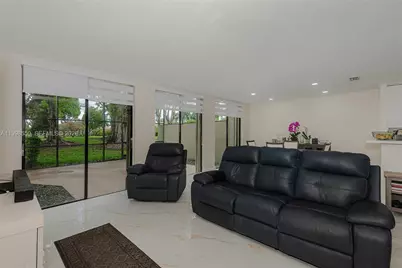 3325 Torremolinos Ave #C-44, Doral, FL 33178 - Photo 15