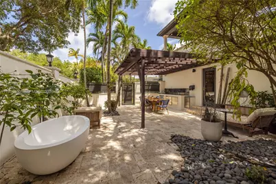 1001 NE 96th St, Miami Shores, FL 33138 - Photo 53