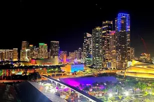 555 NE 15th St, Miami, FL 33132 - Photo 23