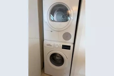 555 NE 15th St #26J, Miami, FL 33132 - Photo 11