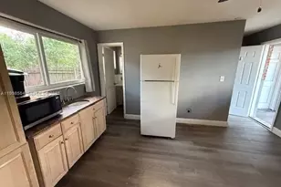 4148 SW 24th St, Fort Lauderdale, FL 33317 - Photo 7