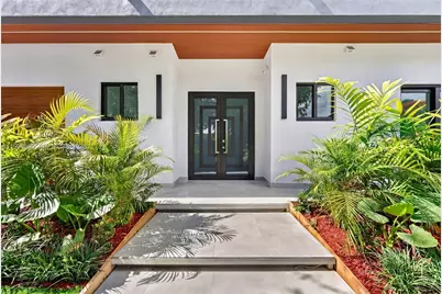 9833 N Miami Ave, Miami Shores, FL 33150 - Photo 5