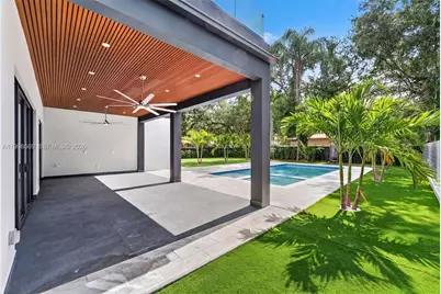 9833 N Miami Ave, Miami Shores, FL 33150 - Photo 13