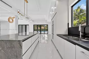9833 N Miami Ave, Miami Shores, FL 33150 - Photo 23