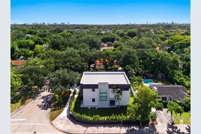 9833 N Miami Ave, Miami Shores, FL 33150 - Photo 5