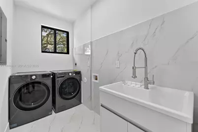 9833 N Miami Ave, Miami Shores, FL 33150 - Photo 41